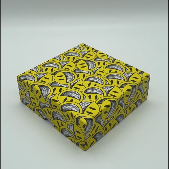 Ron English Smiley Grin Ash Tray White - Picture 3 of 3